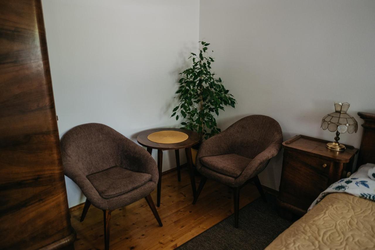Hemina Vendeghaz Hotel Tata Eksteriør billede